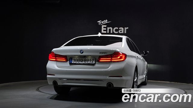 BMW 5 Series (G30) 520i Luxury 2018 — фото 4