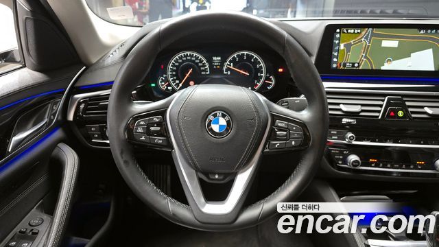 BMW 5 Series (G30) 520i Luxury 2018 — фото 13
