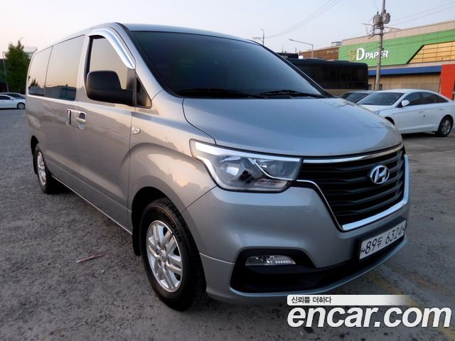 Hyundai Grand Starex Van 3-Seater Smart 2021 — фото 4
