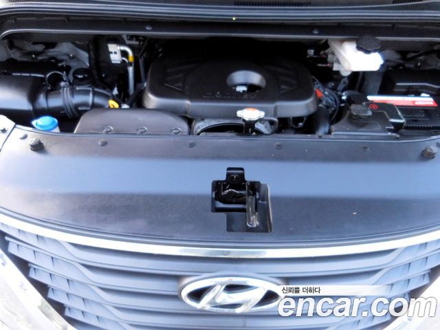 Hyundai Grand Starex Van 3-Seater Smart 2021 — фото 6