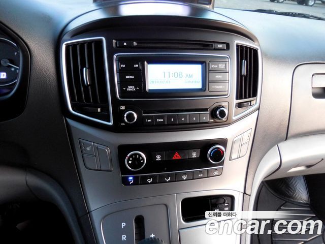 Hyundai Grand Starex Van 3-Seater Smart 2021 — фото 18