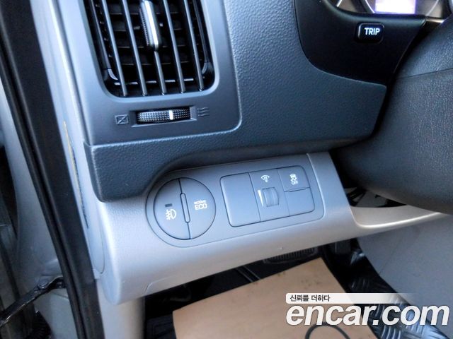 Hyundai Grand Starex Van 3-Seater Smart 2021 — фото 21