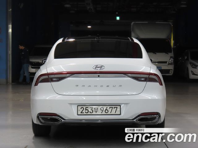 Hyundai Grandeur (IG) 2.5 Premium Choice 2021 — фото 3