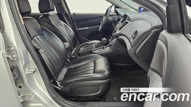 Chevrolet Cruze 1.8 LTZ+ 2011 — фото 10