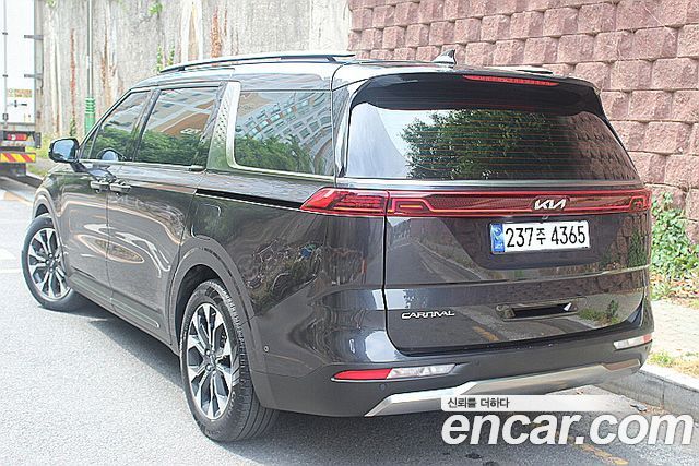 Kia Carnival (IV) Gasoline 7-Seater Signature 2023 — фото 2