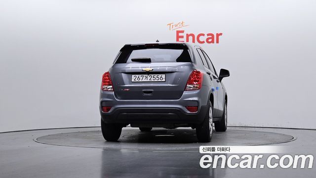 Chevrolet Trax 1.4 LS 2019 — фото 4
