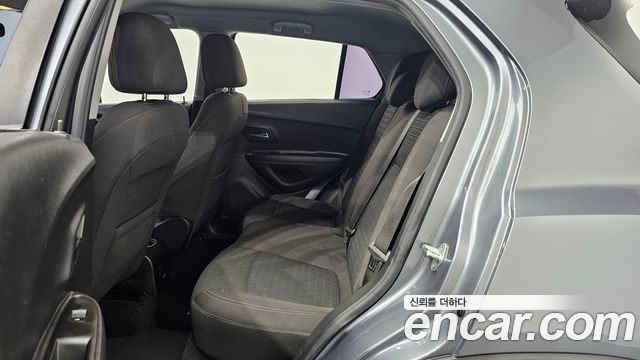 Chevrolet Trax 1.4 LS 2019 — фото 12