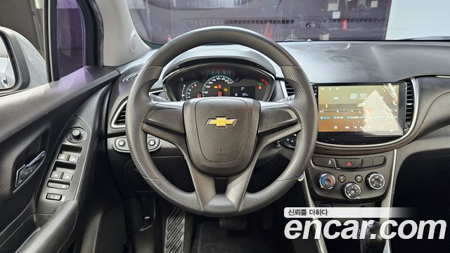 Chevrolet Trax 1.4 LS 2019 — фото 14
