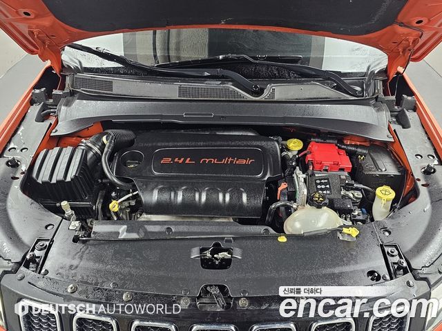 Jeep Compass (II) 2.4 Longitude AWD 2019 — фото 6