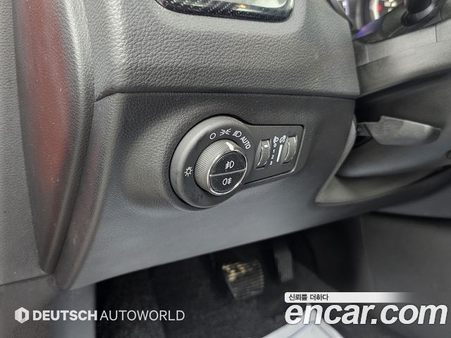 Jeep Compass (II) 2.4 Longitude AWD 2019 — фото 20
