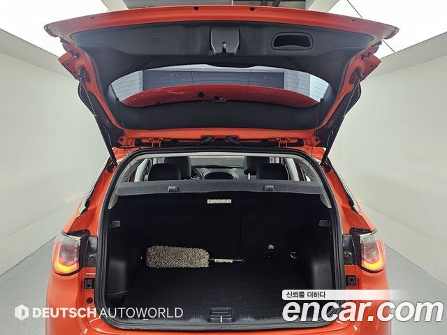 Jeep Compass (II) 2.4 Longitude AWD 2019 — фото 23