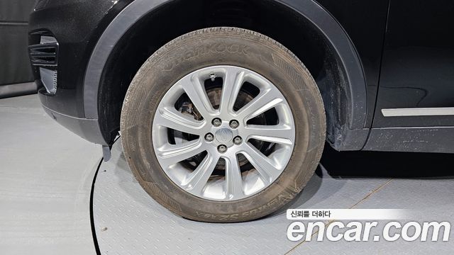 Land Rover Discovery Sport 2.0 TD4 SE 2016 — фото 5