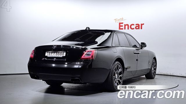 Rolls-Royce Ghost (II) 6.7 V12 Black Badge 2023 — фото 2