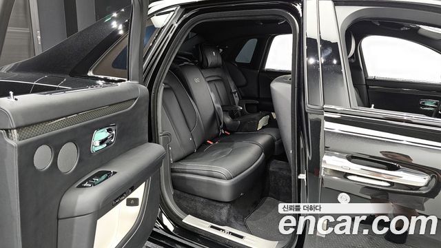 Rolls-Royce Ghost (II) 6.7 V12 Black Badge 2023 — фото 12