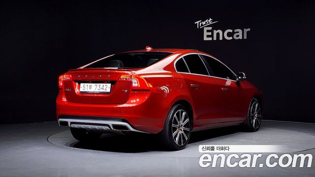 Volvo S60 T5 2nd 2014 — фото 2