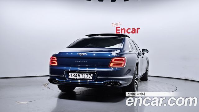 Bentley Flying Spur (III) 4.0 Azure 2024 — фото 4