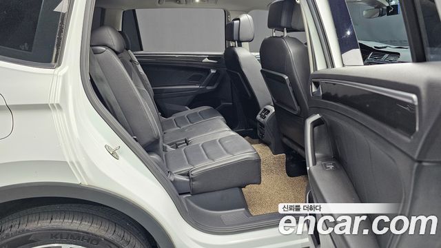 Volkswagen Tiguan Allspace 2.0 TDI Prestige 2020 — фото 12