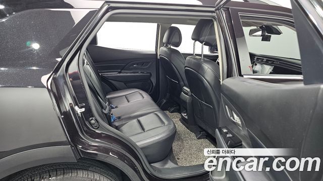 KG Mobility (SsangYong) Beautiful Korando Gasoline 1.5 2WD C5 Plus 2022 — фото 13