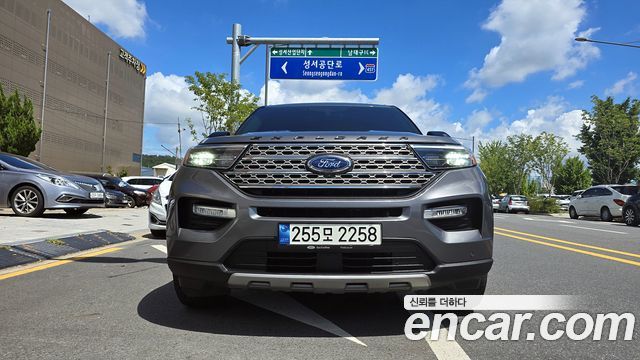 Ford Explorer (VI) 2.3 LimIted 4WD 2022 — фото 2
