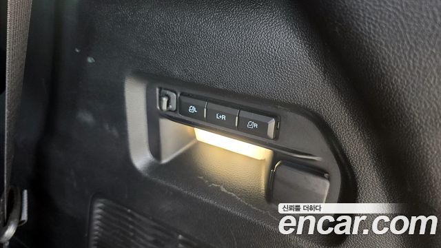 Ford Explorer (VI) 2.3 LimIted 4WD 2022 — фото 18