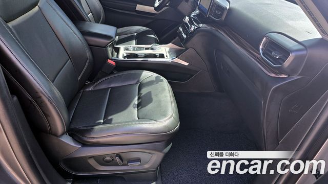 Ford Explorer (VI) 2.3 LimIted 4WD 2022 — фото 19