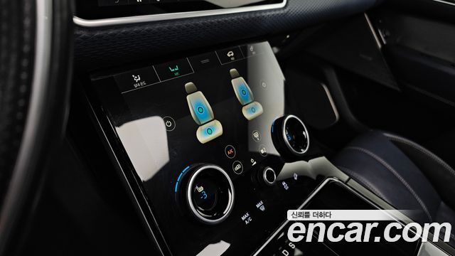 Land Rover Range Rover Velar 3.0 D300 R-Dynamic SE 2018 — фото 15