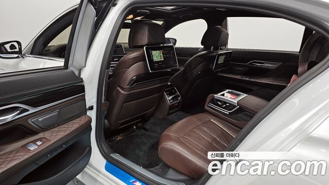 BMW 7 Series (G11) 745Le iPerformance M Sport 2020 — фото 12