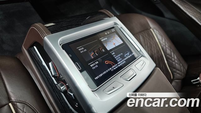 BMW 7 Series (G11) 745Le iPerformance M Sport 2020 — фото 18