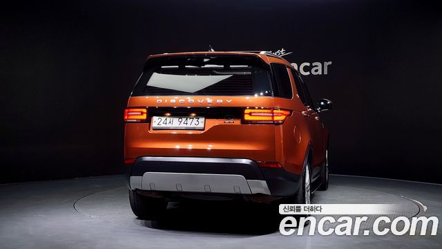 Land Rover Discovery 5 3.0 TD6 HSE Luxury 2018 — фото 4