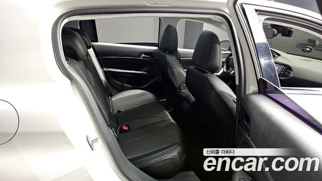 Peugeot 308 (II) 2.0 BlueHDi Active 2014 — фото 16