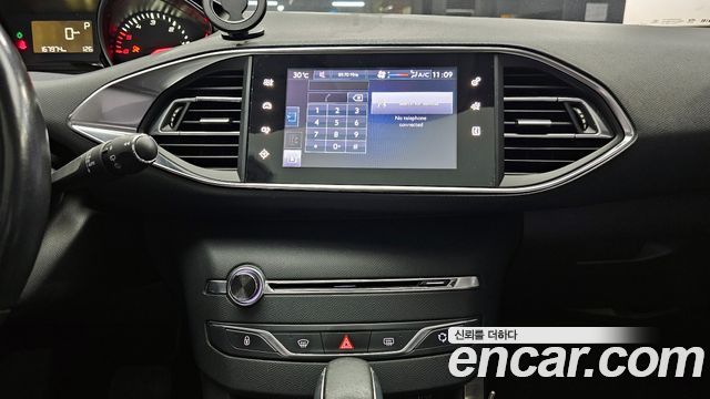 Peugeot 308 (II) 2.0 BlueHDi Active 2014 — фото 18