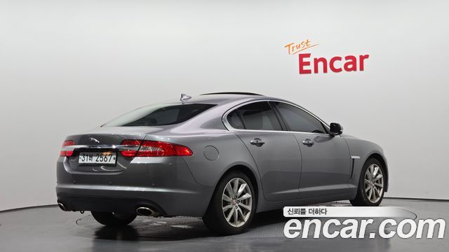 Jaguar XF 3.0D Premium X250 2013 — фото 2