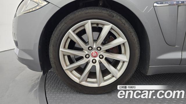 Jaguar XF 3.0D Premium X250 2013 — фото 5