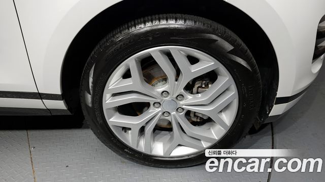Land Rover Range Rover Evoque (II) P250 R-Dynamic SE 2023 — фото 5