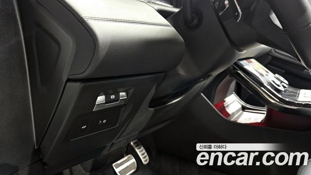 Land Rover Range Rover Evoque (II) P250 R-Dynamic SE 2023 — фото 13