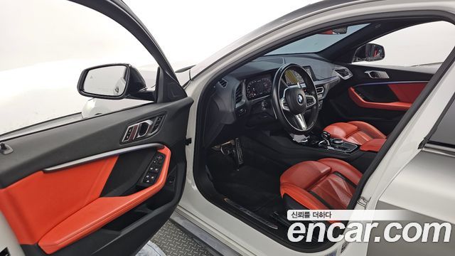 BMW 1 Series (F40) M135i xDrive 2023 — фото 10