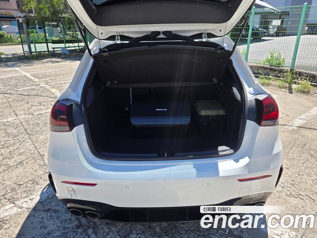 Mercedes-Benz A-Class (W177) AMG A45 4MAITC+ Hatchback 2023 — фото 15