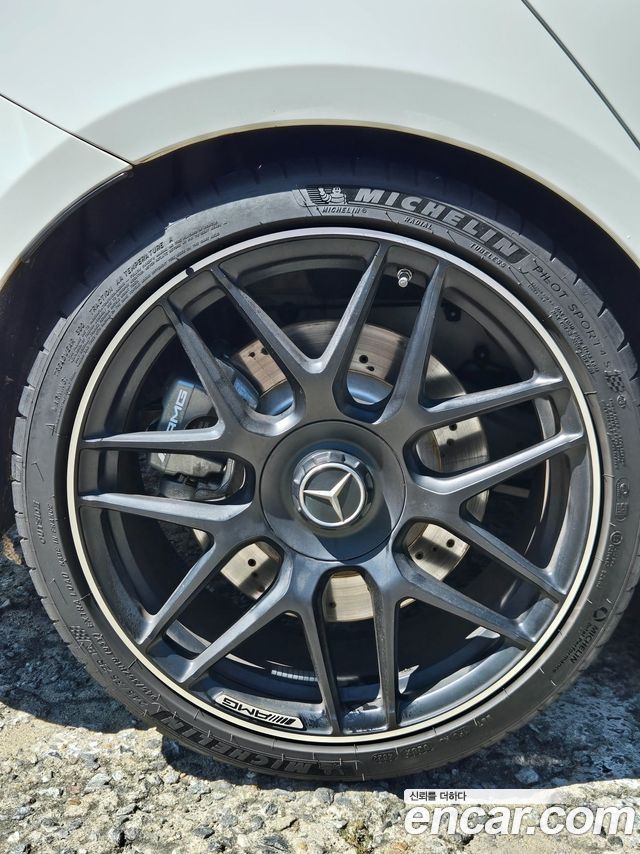 Mercedes-Benz A-Class (W177) AMG A45 4MAITC+ Hatchback 2023 — фото 22
