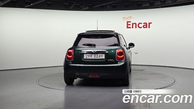 MINI Cooper D Mid 3rd 2016 — фото 4