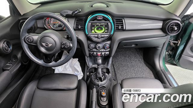 MINI Cooper D Mid 3rd 2016 — фото 7