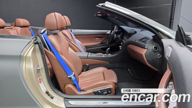 BMW 6 Series (F12) 650i Convertible 2014 — фото 11