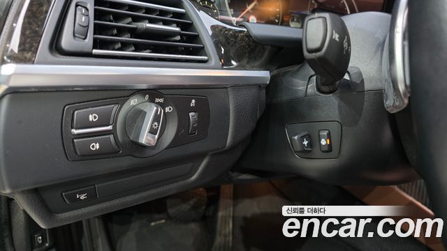 BMW 6 Series (F12) 650i Convertible 2014 — фото 13