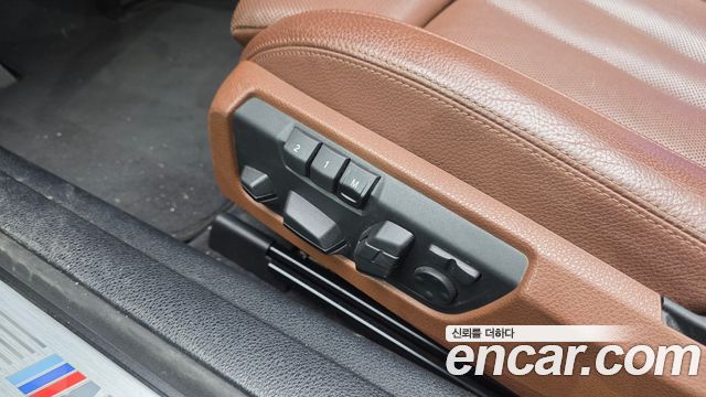 BMW 6 Series (F12) 650i Convertible 2014 — фото 19