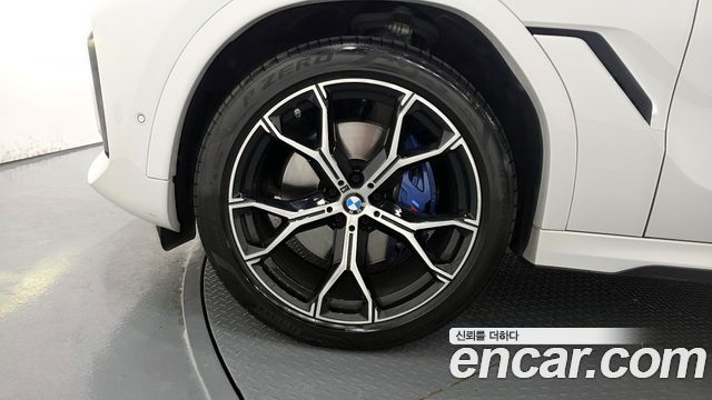 BMW X6 (G06) xDrive40i M Sport 2023 — фото 5