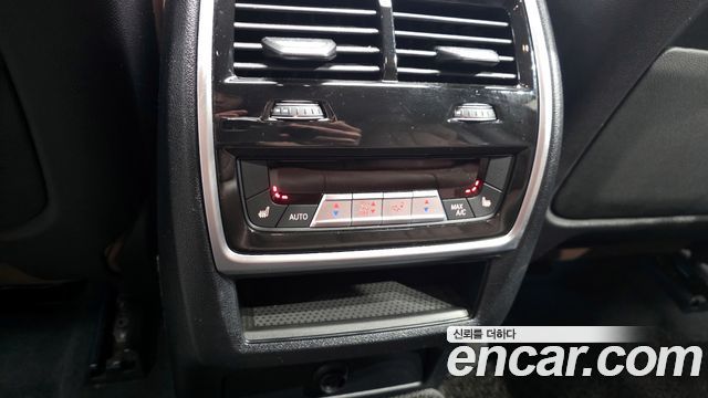 BMW X6 (G06) xDrive40i M Sport 2023 — фото 19
