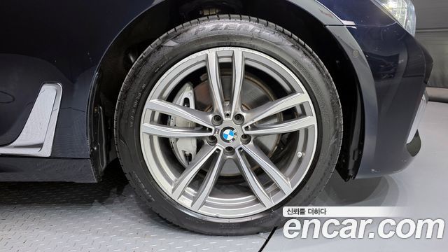 BMW 7 Series (G11) 740Ld xDrive M Sport 2018 — фото 5