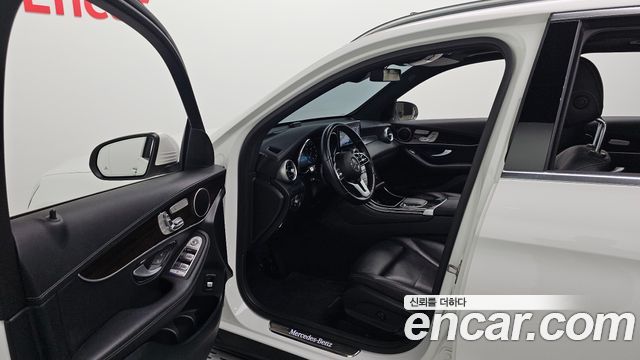Mercedes-Benz GLC-Class (X253) GLC300 4MATIC 2020 — фото 10