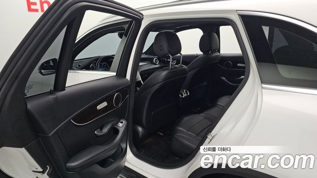 Mercedes-Benz GLC-Class (X253) GLC300 4MATIC 2020 — фото 12