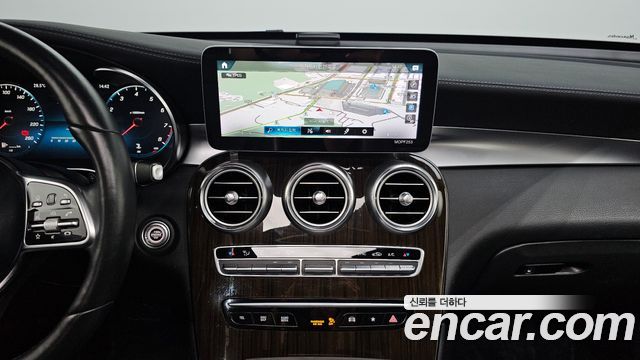 Mercedes-Benz GLC-Class (X253) GLC300 4MATIC 2020 — фото 14