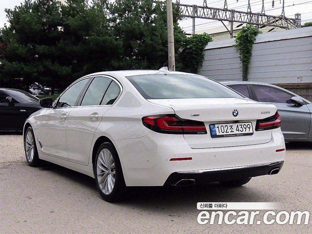 BMW 5 Series (G30) 530i xDrive Luxury 2021 — фото 2